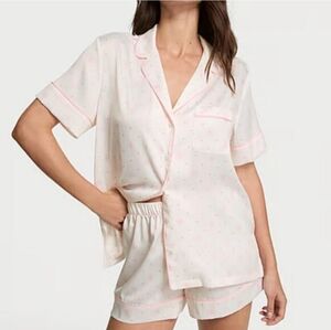 Victoria’s Secret Satin Short Pajama Set in Coconut White Pink Logo Polka Dot.XS